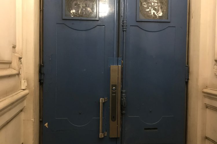 SERRURE ELECTRONIQE SUR PORTE COCHERE